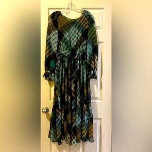 GREEN DRESS FOR FALL